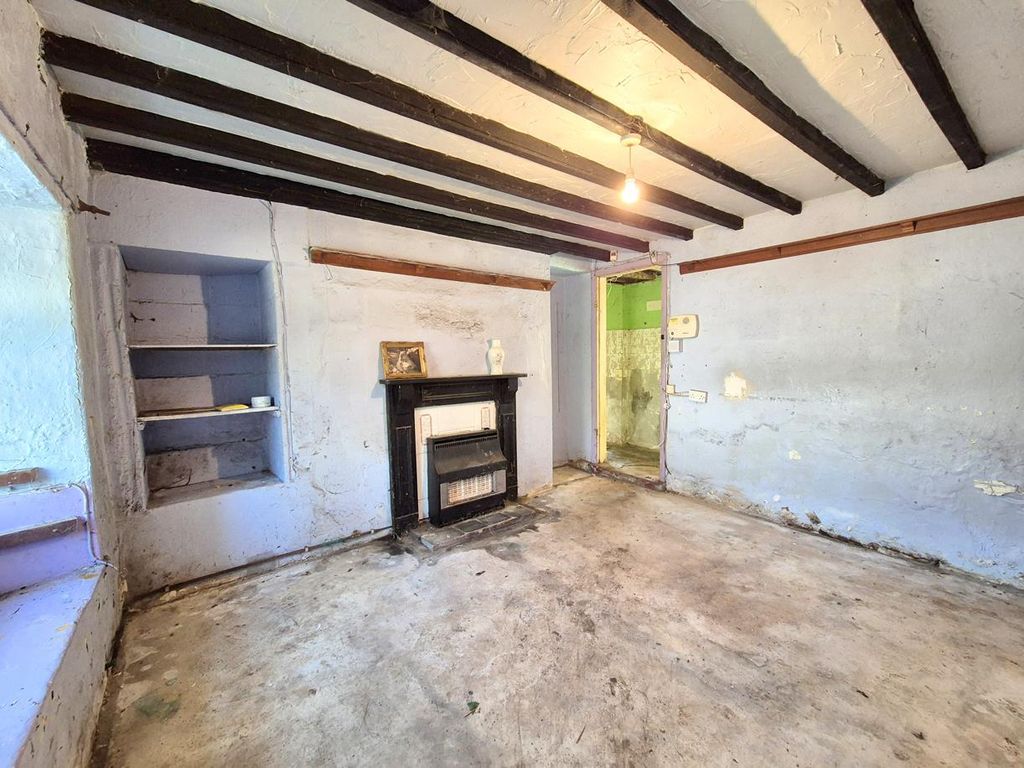 Property photo 3 of 31 1W6F9Q81-Uchs4J4mlV2Pw.Jpg