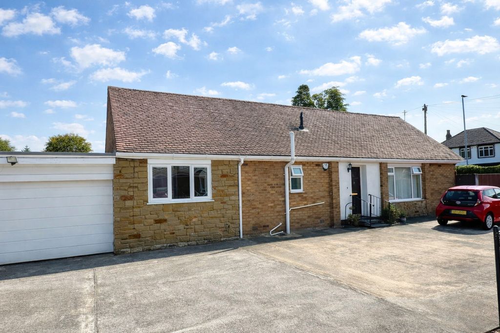 Property photo 1 of 8 3433900