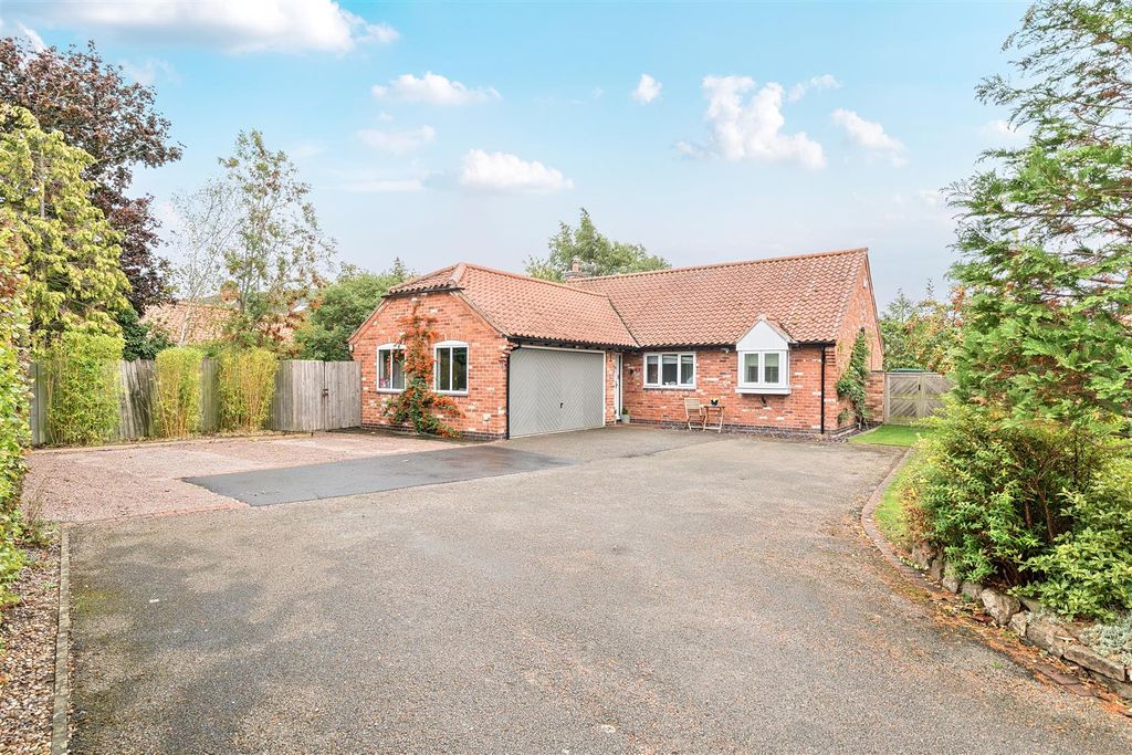 Property photo 2 of 22 1355133-6-68cc8E4450Cde.Jpg