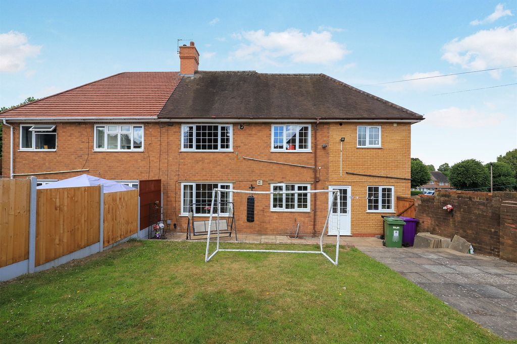 Property photo 2 of 20