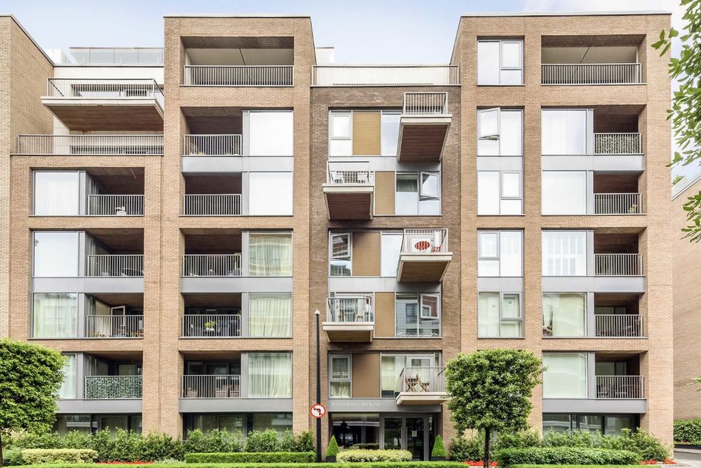 Property photo 1 of 6