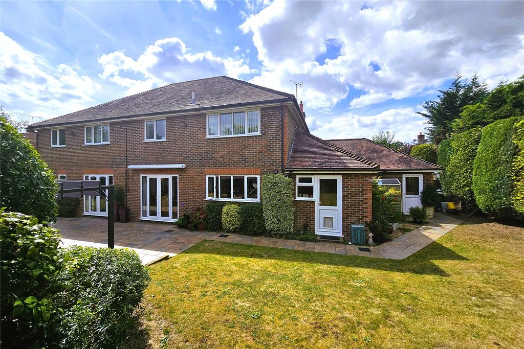 Property photo 3 of 28 Picture No. 37