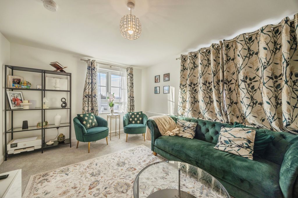 Property photo 2 of 20 2W8A4121-Hdr