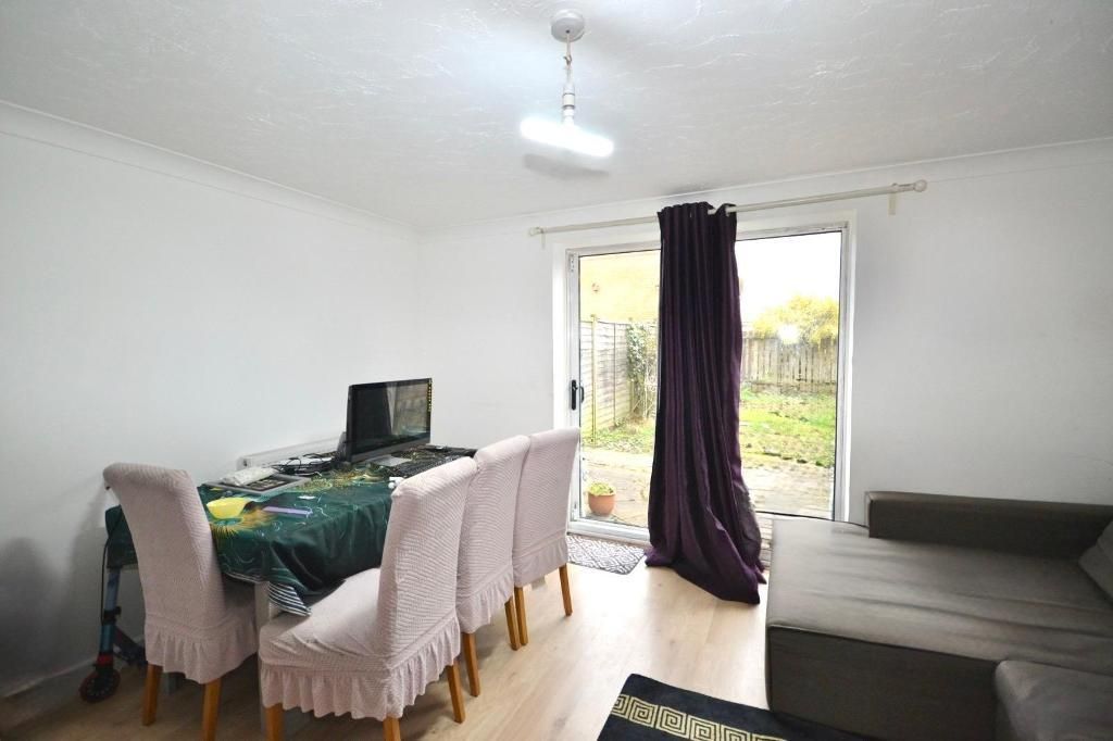 Property photo 3 of 12 Living Room