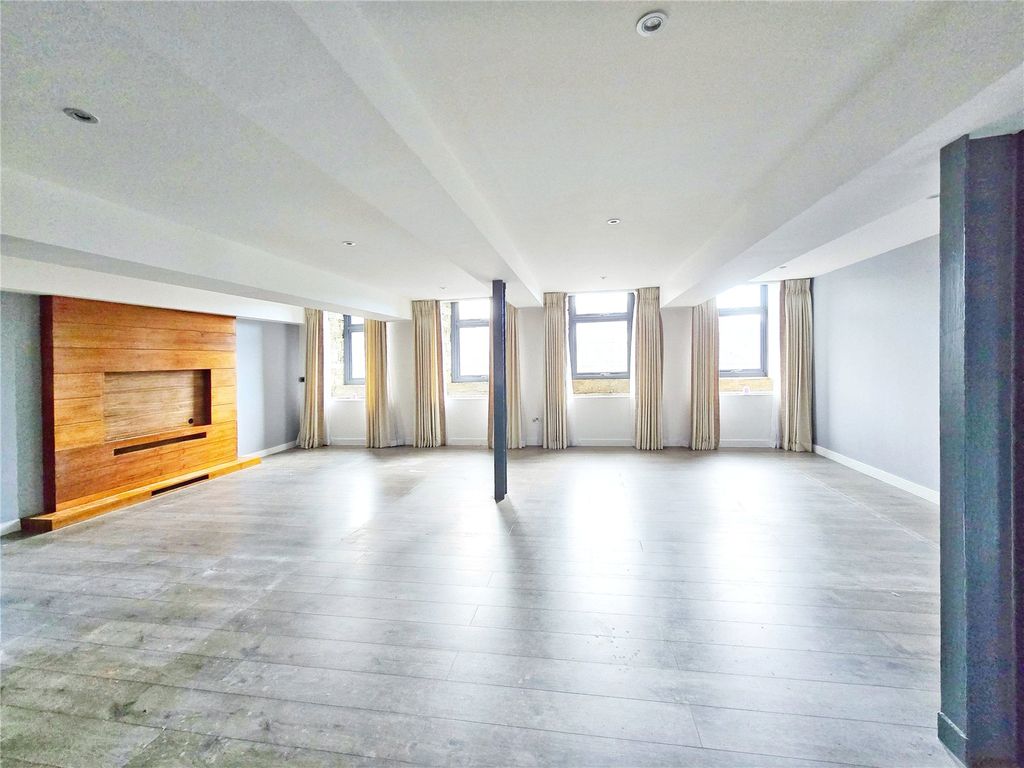 Property photo 2 of 26 Four Large Windows