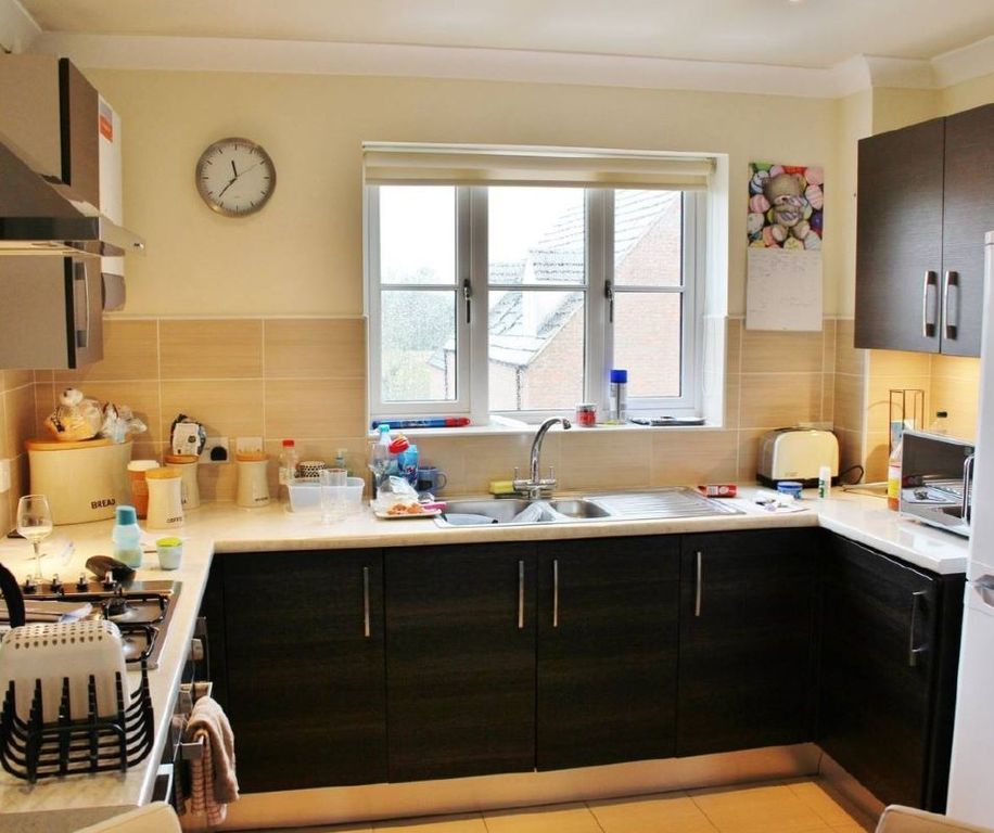 Property photo 2 of 8