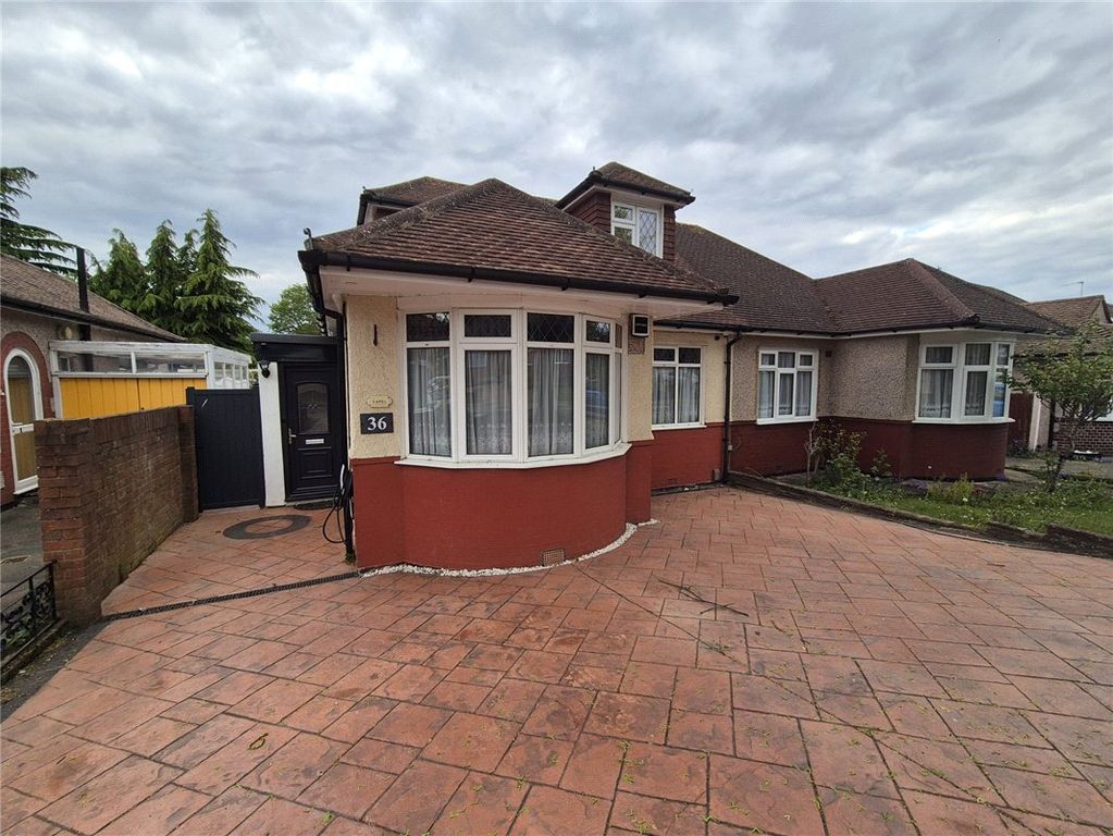 Property photo 2 of 24 Picture No. 23