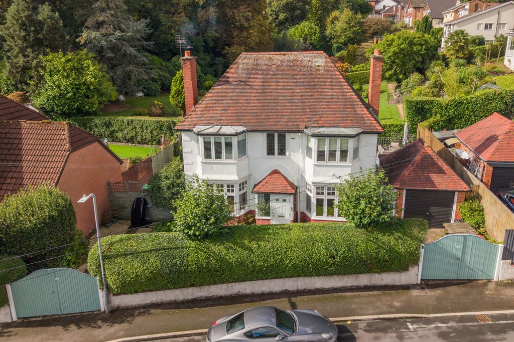 Property photo 1 of 37