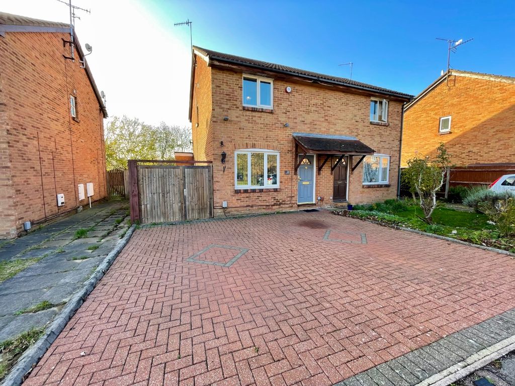 Property photo 1 of 15 4640190