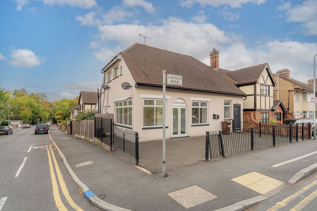 Property photo 1 of 38