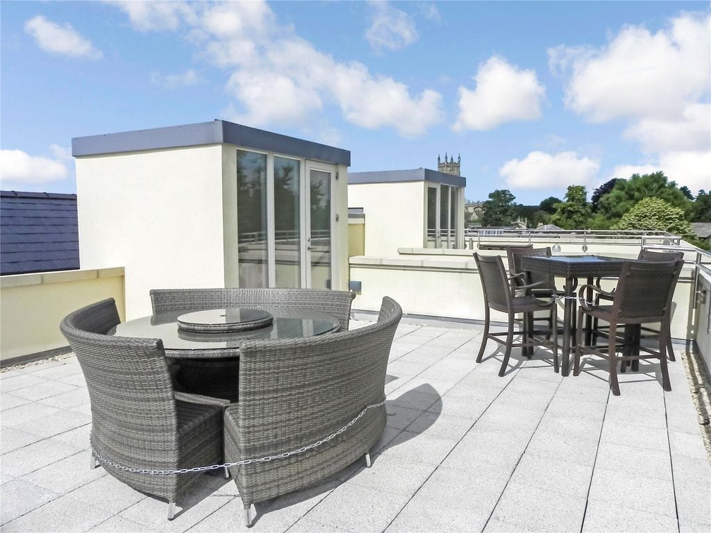 Property photo 3 of 17 Picture No. 46