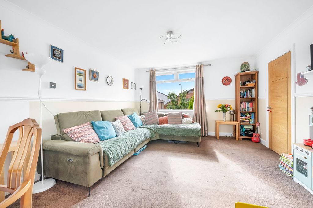 Property photo 2 of 24