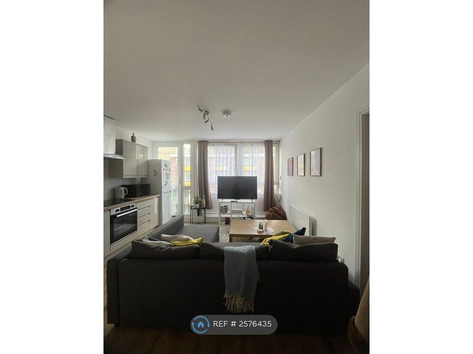 Property photo 1 of 5 Kitchen/Lounge