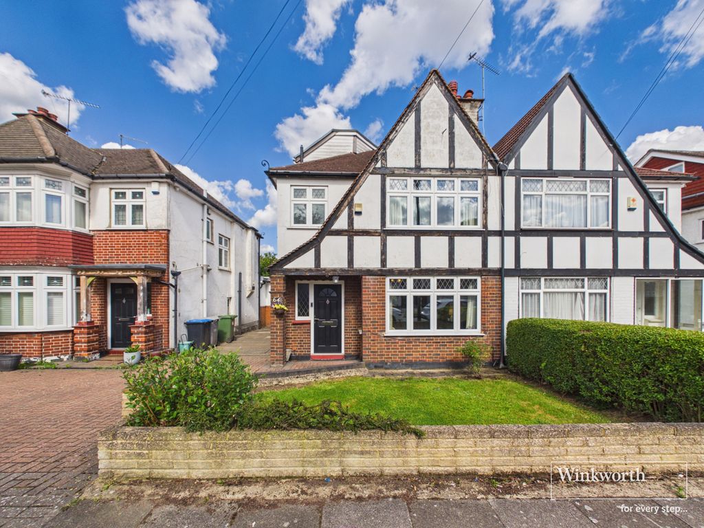 Property photo 1 of 12 External