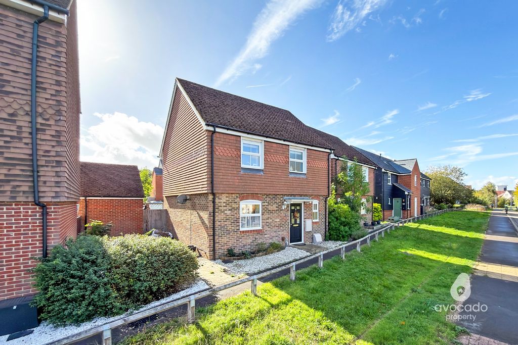 Property photo 1 of 13 4481872