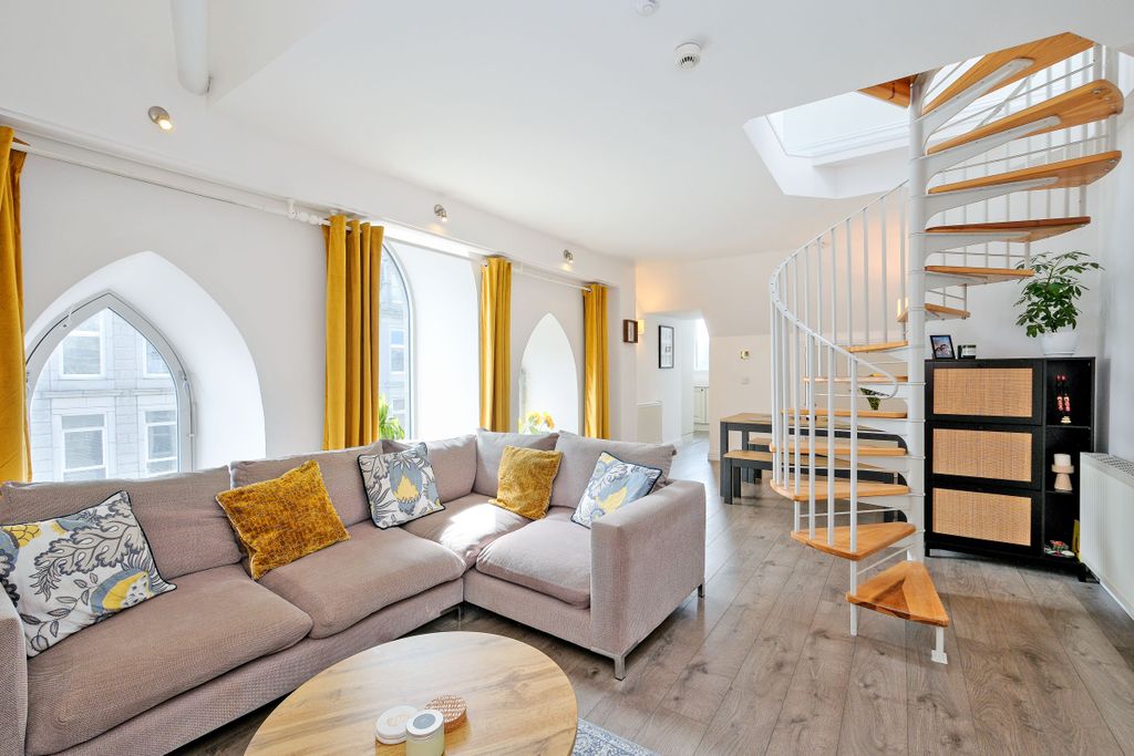 Additional image 3 of 3 bed flat for saleFlat 7 120 Rosemount Place, Rosemount, Aberdeen AB25
