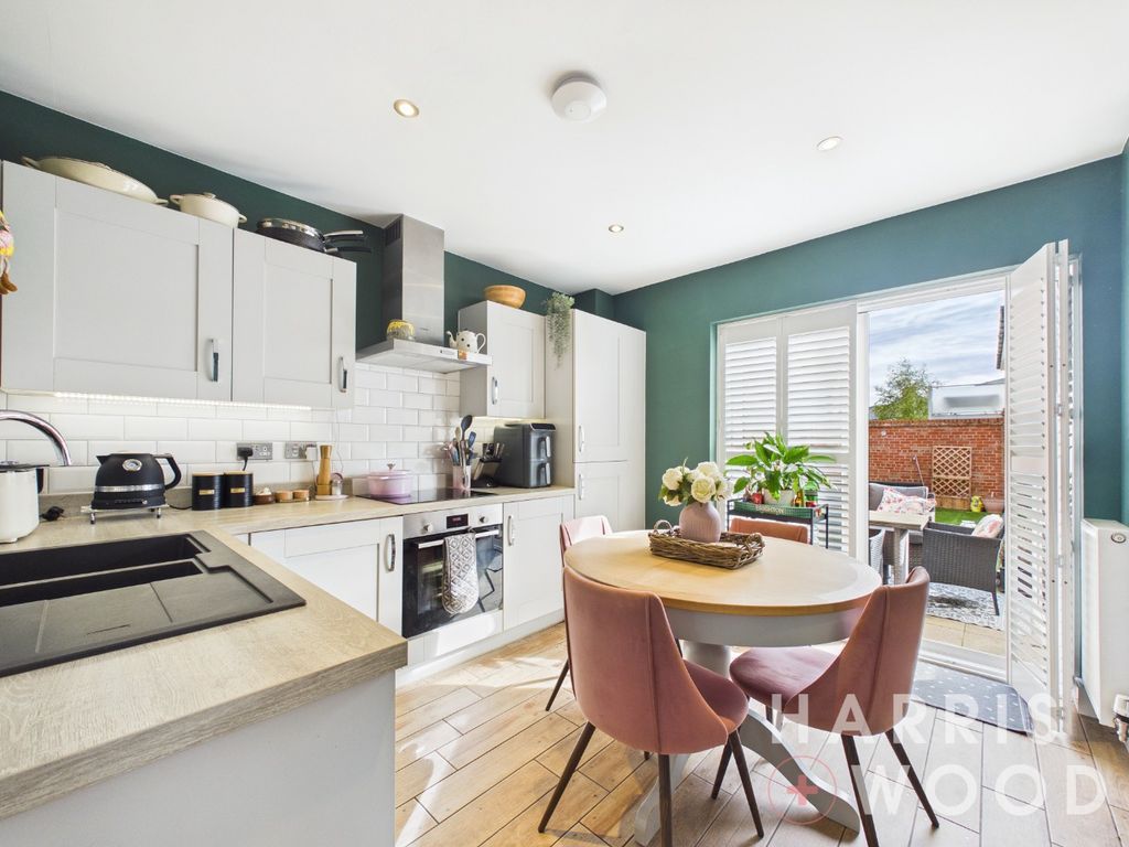 Property photo 2 of 18 5389072