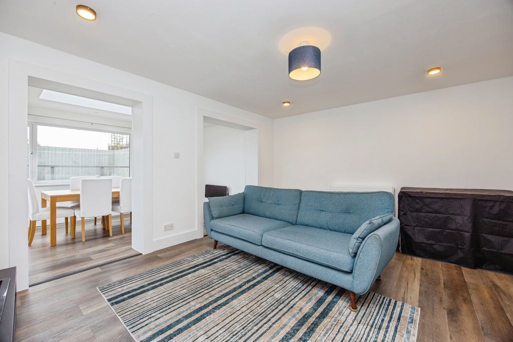 Property photo 2 of 20 Pbox-Img.Jpg