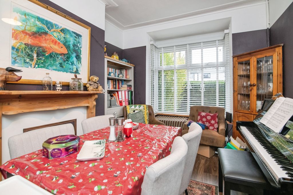 Property photo 2 of 15