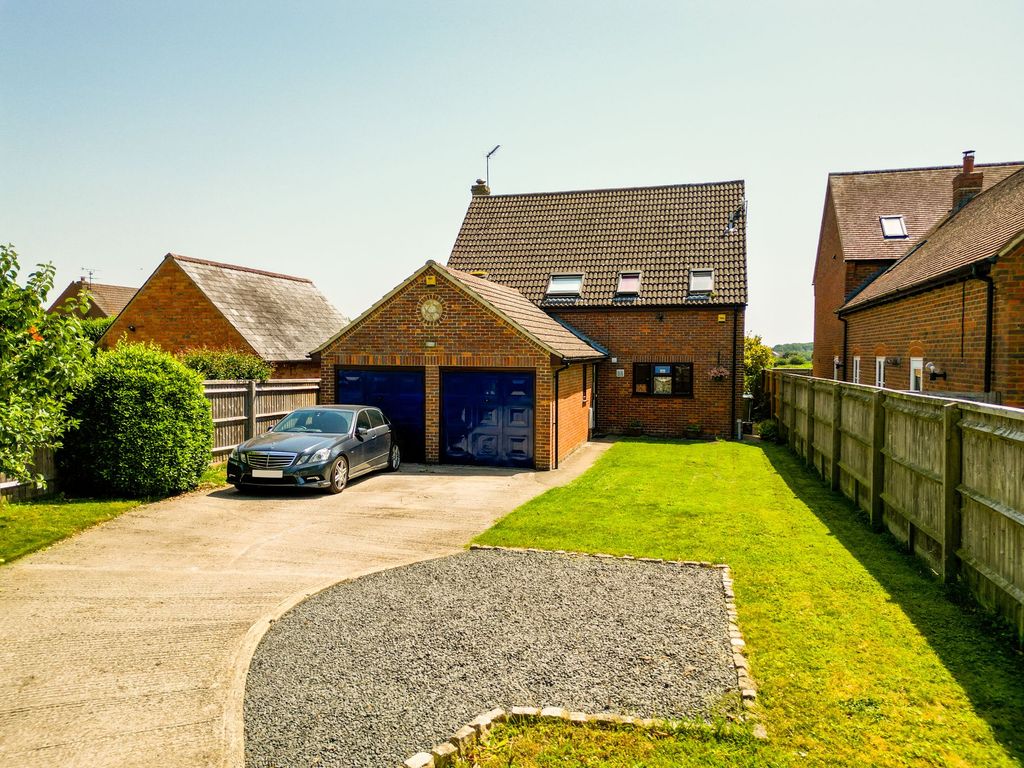Property photo 2 of 19