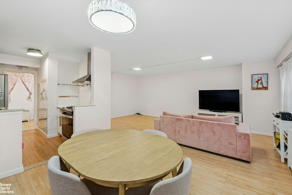 Property photo 3 of 10 <Alttext/>