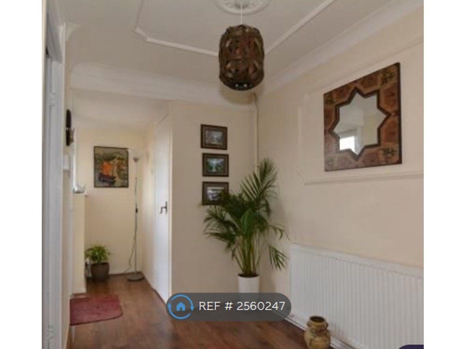 Property photo 2 of 15 Hallway