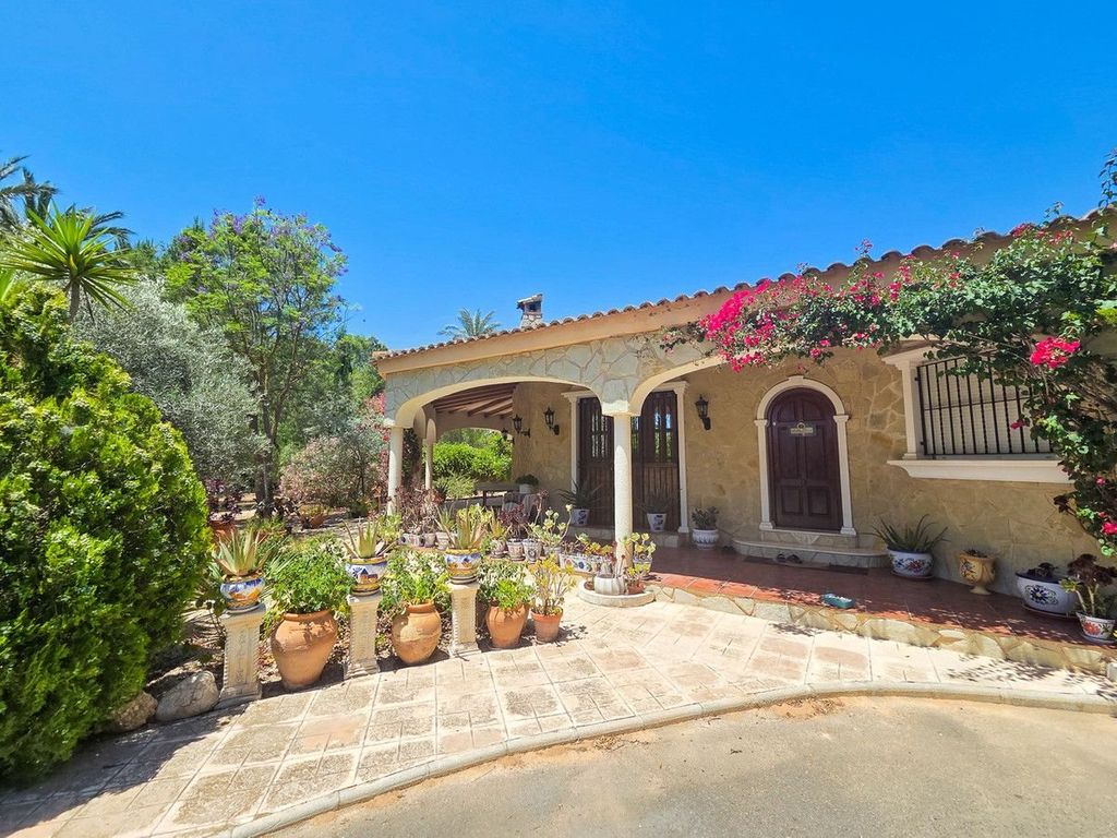 Property photo 1 of 45
