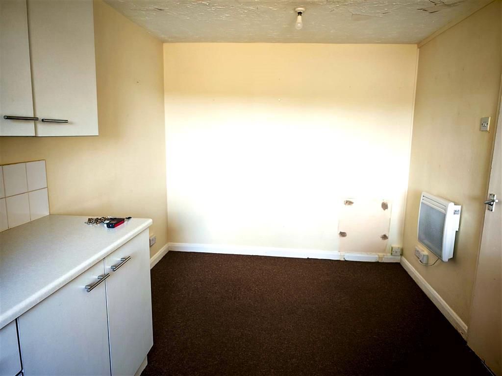 Property photo 1 of 8 Kitchen Diner