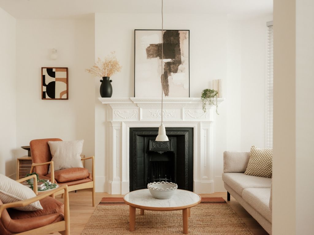Property photo 1 of 13 Connaught Mansions_F