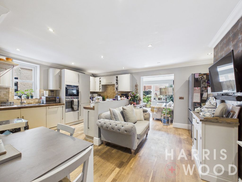 Property photo 2 of 24 5092742