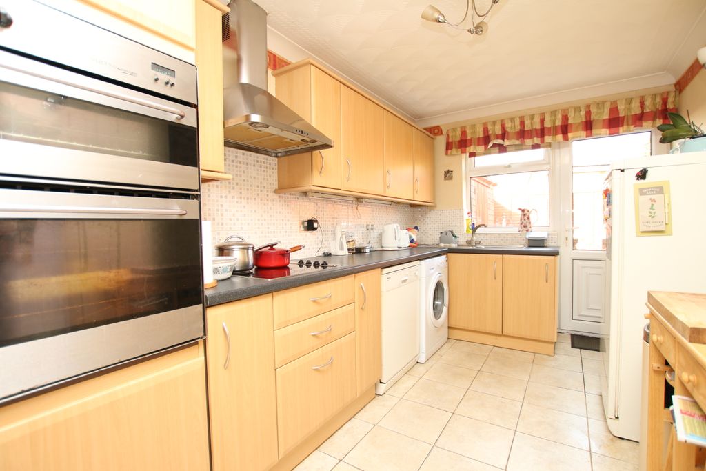 Property photo 2 of 6