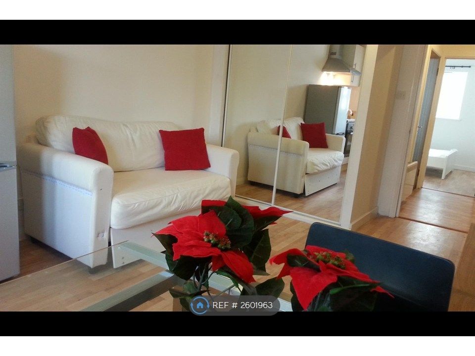 Property photo 1 of 7 Lounge
