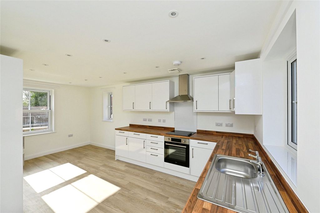 Property photo 2 of 14 Picture No. 09