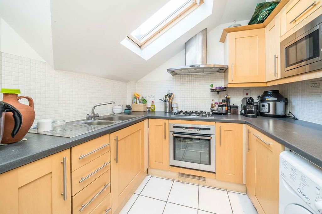 Property photo 3 of 4