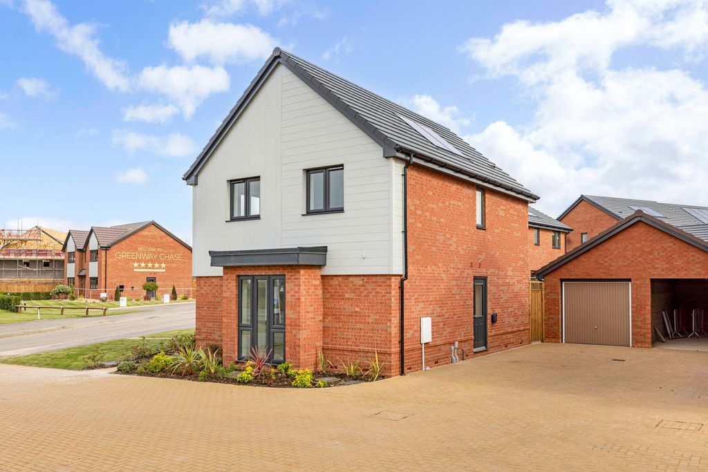 Property photo 2 of 17