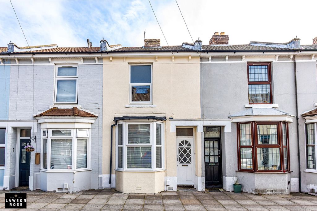 Property photo 1 of 18