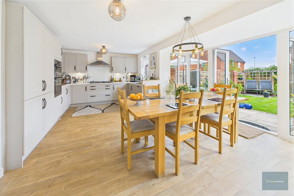 Property photo 3 of 28 Picture No. 26