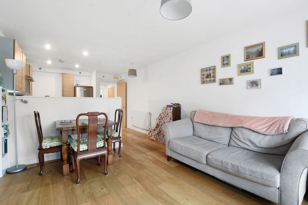 Property photo 2 of 15 Reception Room