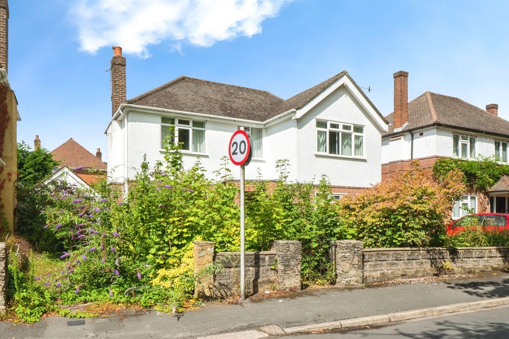 Property photo 1 of 29