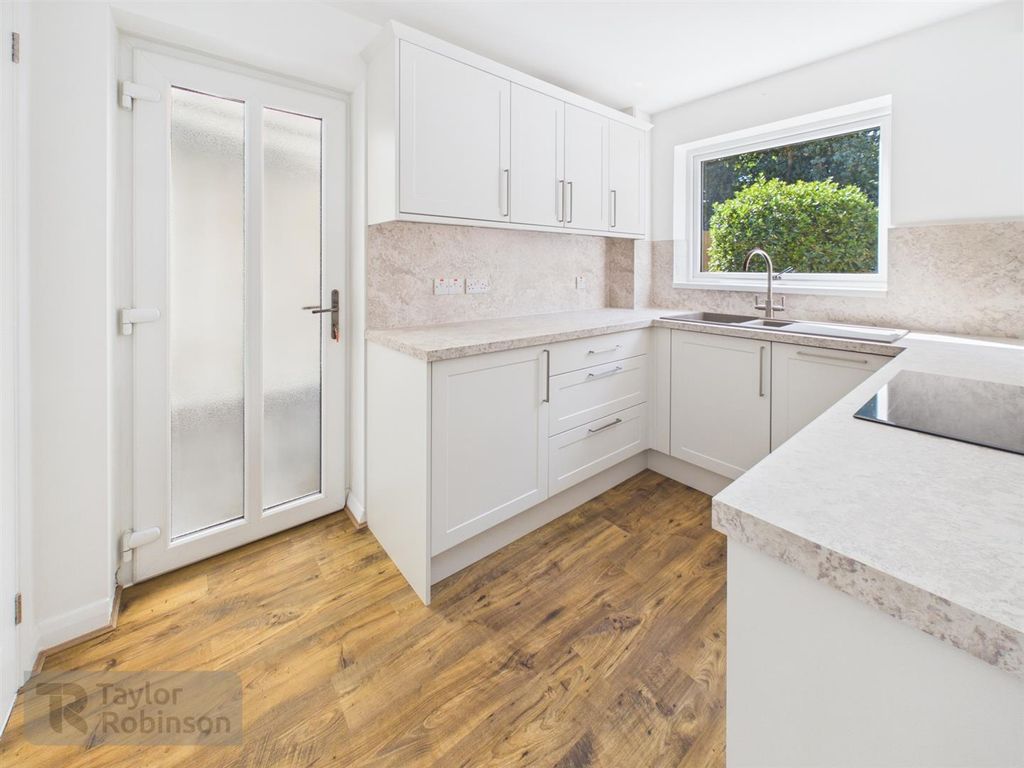 Property photo 3 of 13 Kitchen