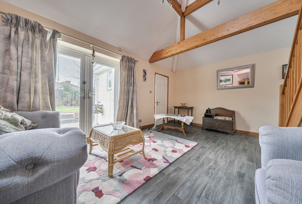 Property photo 2 of 20 1432252-9-69c3Da9...