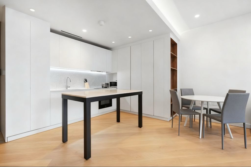 Property photo 3 of 13 Image