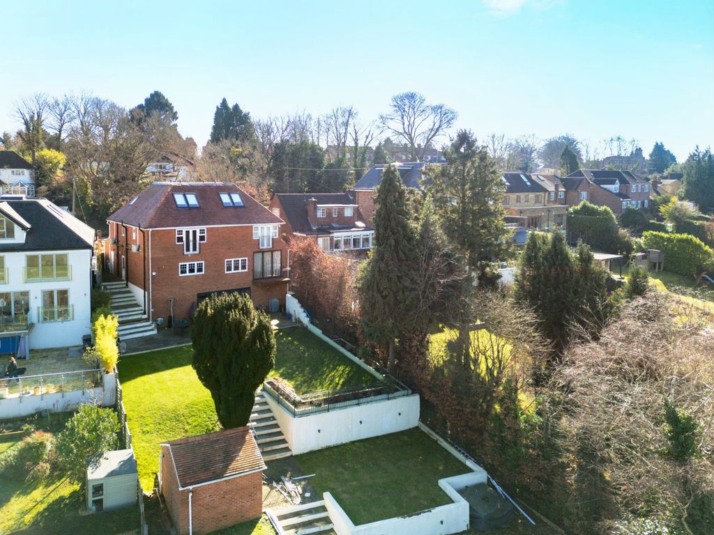 Property photo 3 of 25 Picture No. 55