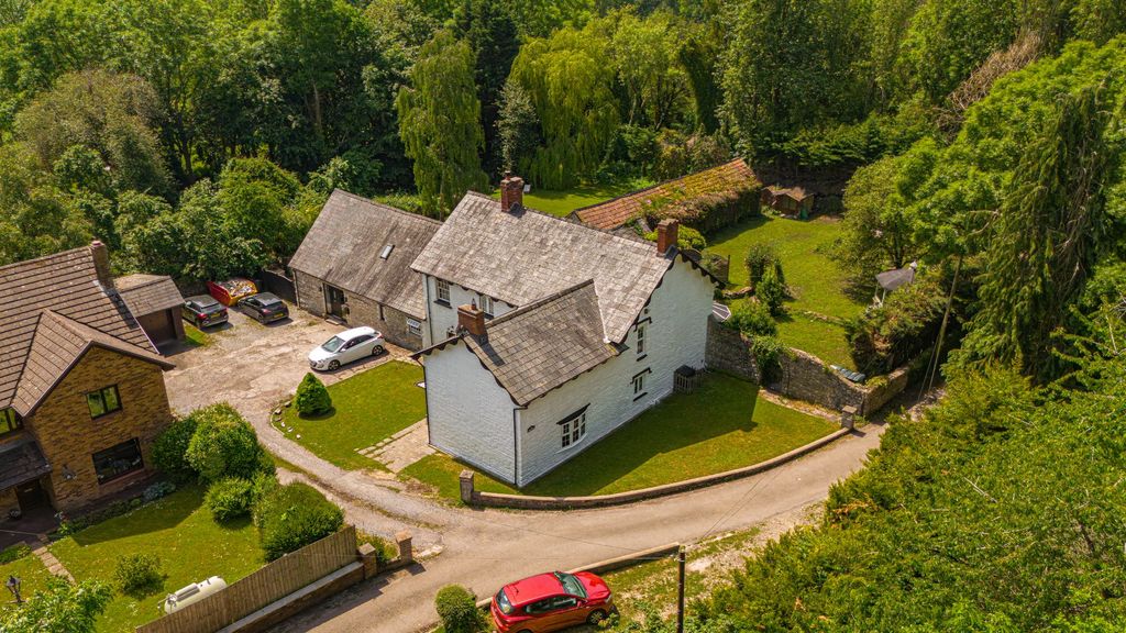 Property photo 1 of 68