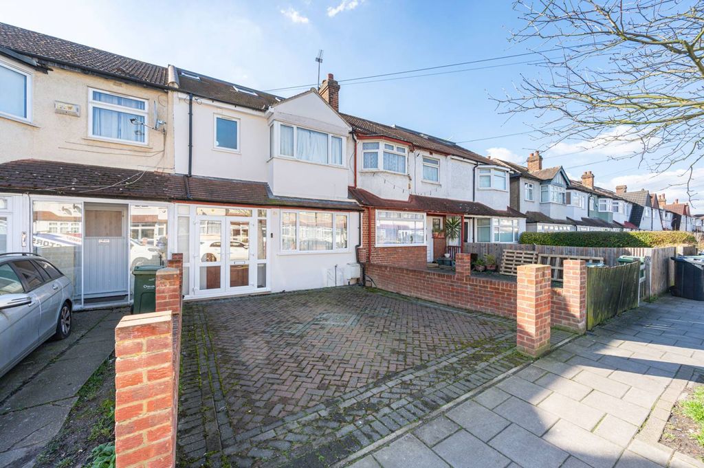 Property photo 2 of 15