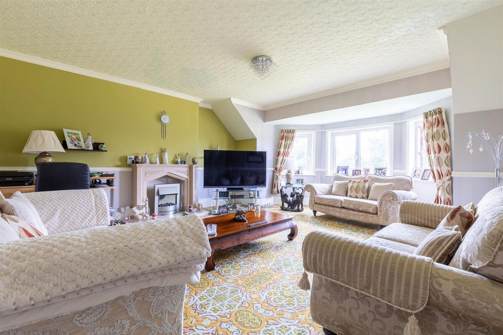 Property photo 3 of 26 5Stokebarns-27.Jpg