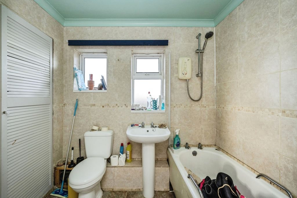 Additional image 15 of 3 bed flat for saleHeol Maes Y Cerrig, Loughor, Swansea SA4
