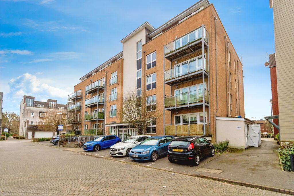 Property photo 1 of 17 Photo