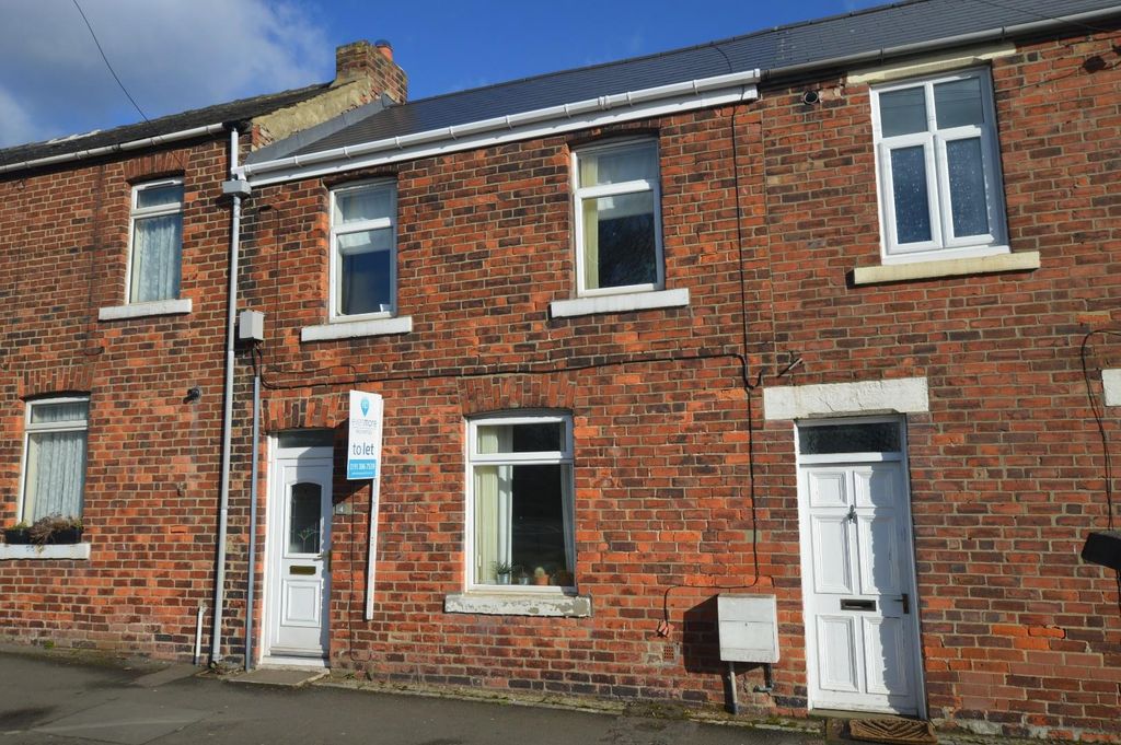 Property photo 1 of 15 External