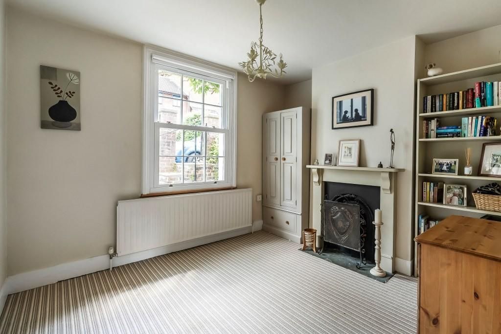 Property photo 3 of 19 12-Harrow-Road-East-18.Jpg